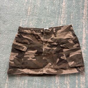 Princess Polly camo skirt